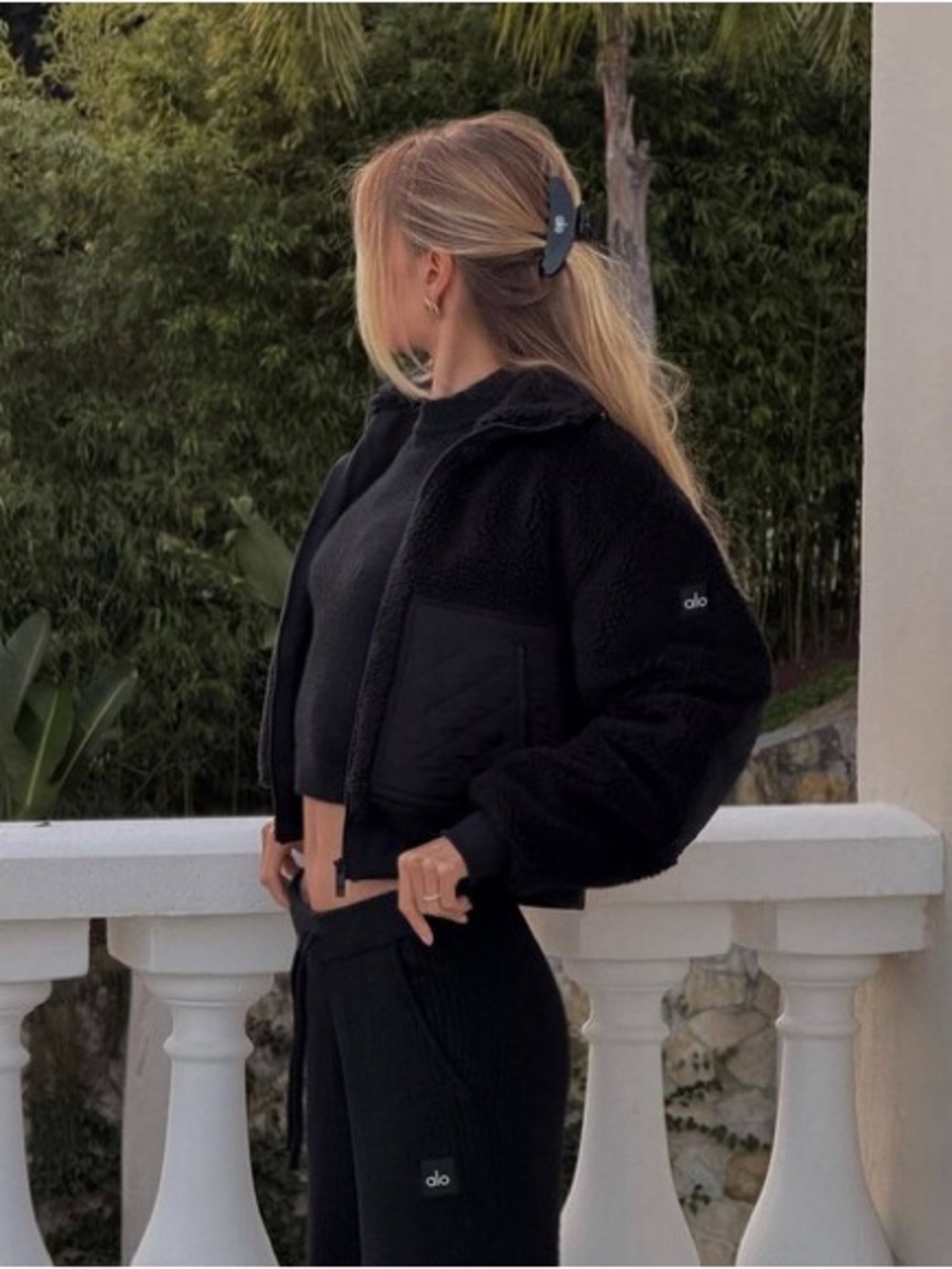 ALO Sherpa Edge Bomber in Black M
